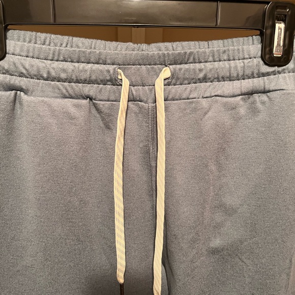 Vuori Women's Heather Blue Halo Joggers - Picture 3 of 5